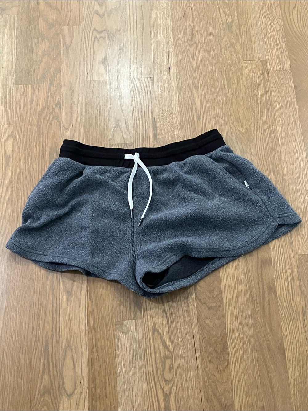 Feat Women's Gray Blanket Blend Drawstring Longe Shorts